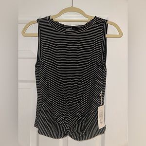 NWT- Fifteen Twenty Twist Front Crop Top
